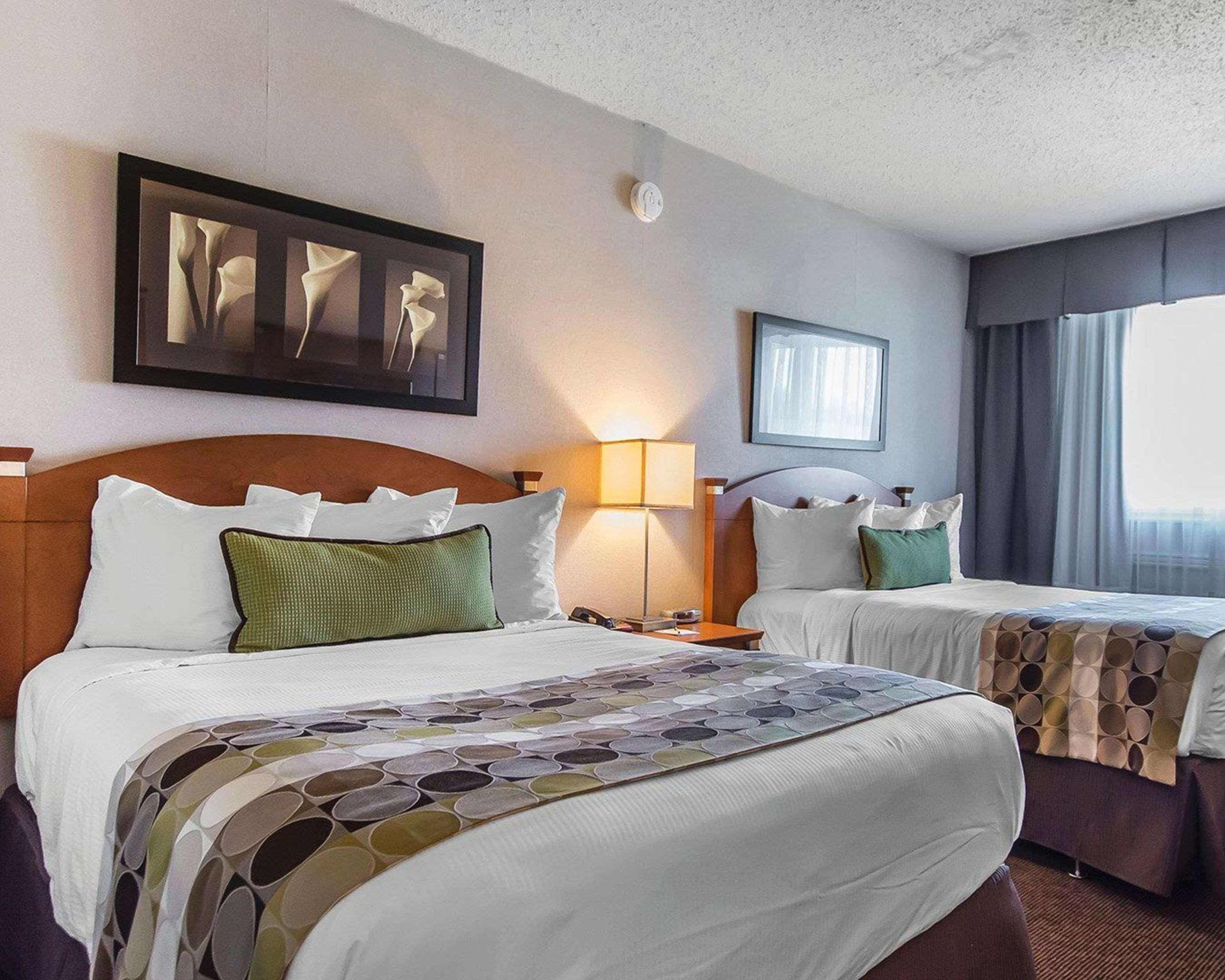 Quality Inn Rouyn-Noranda Exterior photo